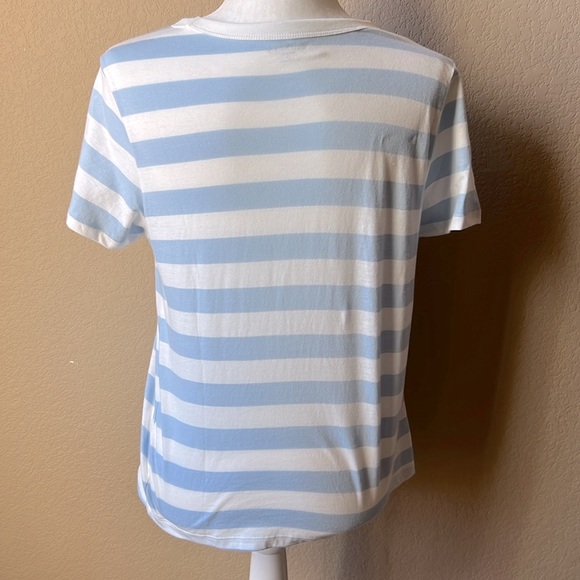 NWOT Old Navy Every Wear blue and white striped short sleeve t-shirt, size small - Picture 4 of 6